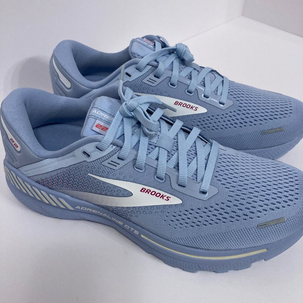 Brooks Adrenaline GTS 22 Womens Size 10 Med(B) Powder Blue Like New Never Worn